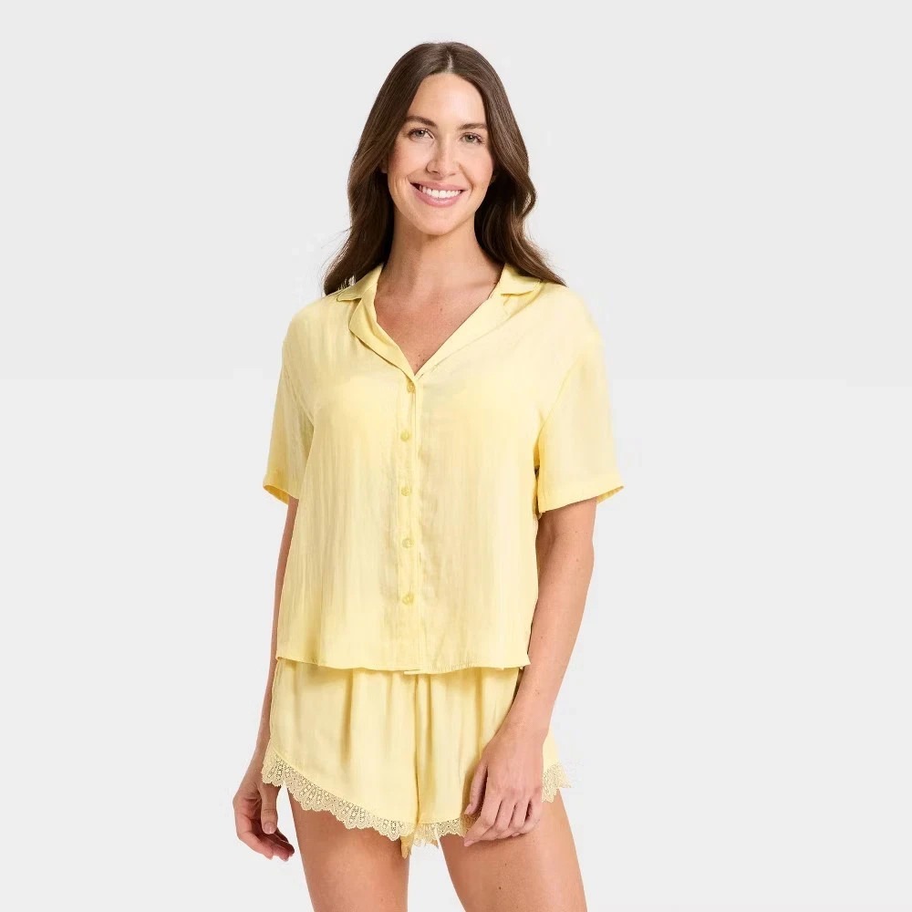 Auden Women's Luxury Satin Notch Collar Top and Lace Trim Shorts Pajama Set M